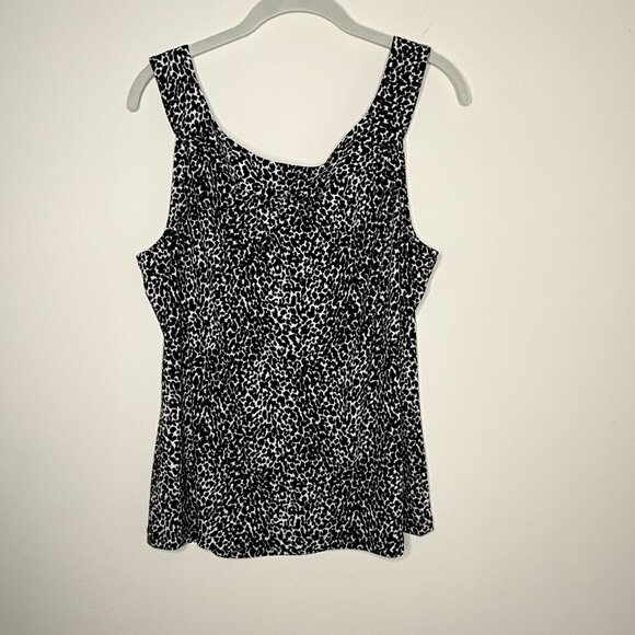 Calvin Klein Women's XL Animal Print/Ikat Sleeveless Blouse w Wide Straps - Picture 2 of 6